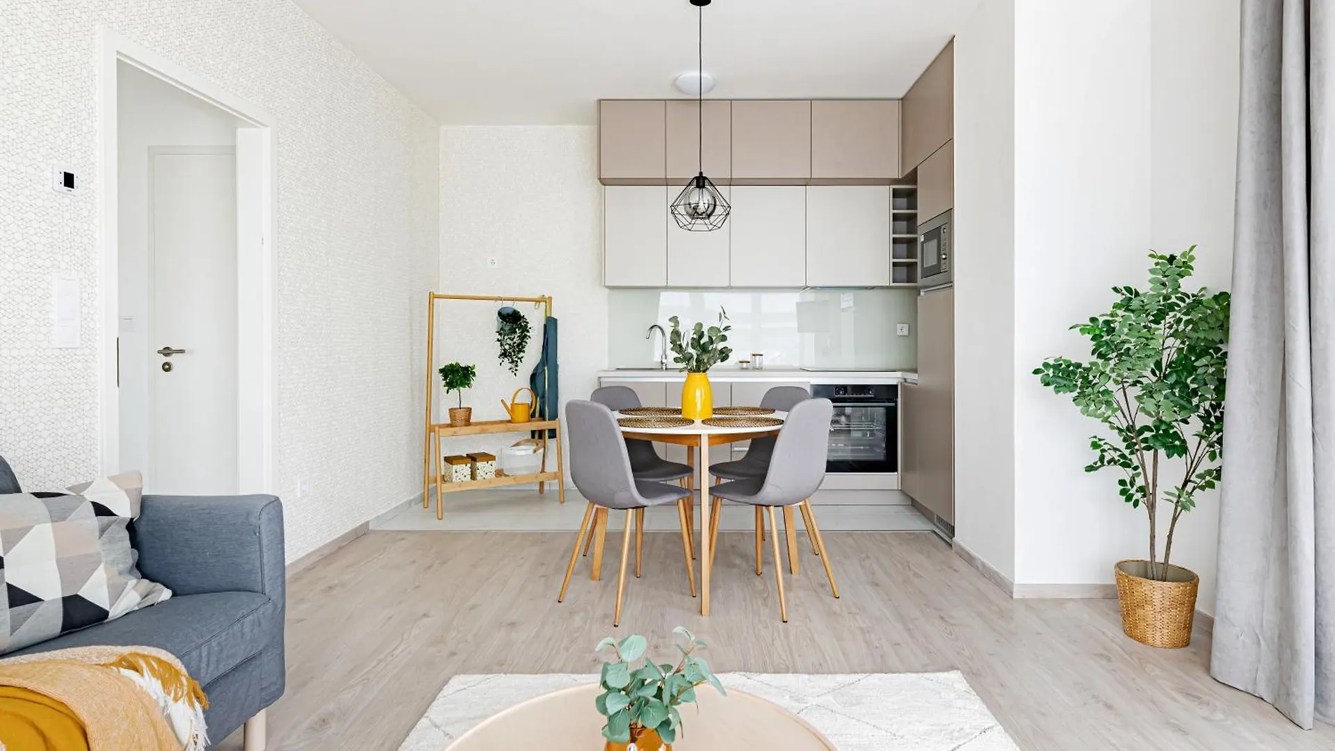 Aparthotel Westside Garden Apartments By Urbanrent Budapest