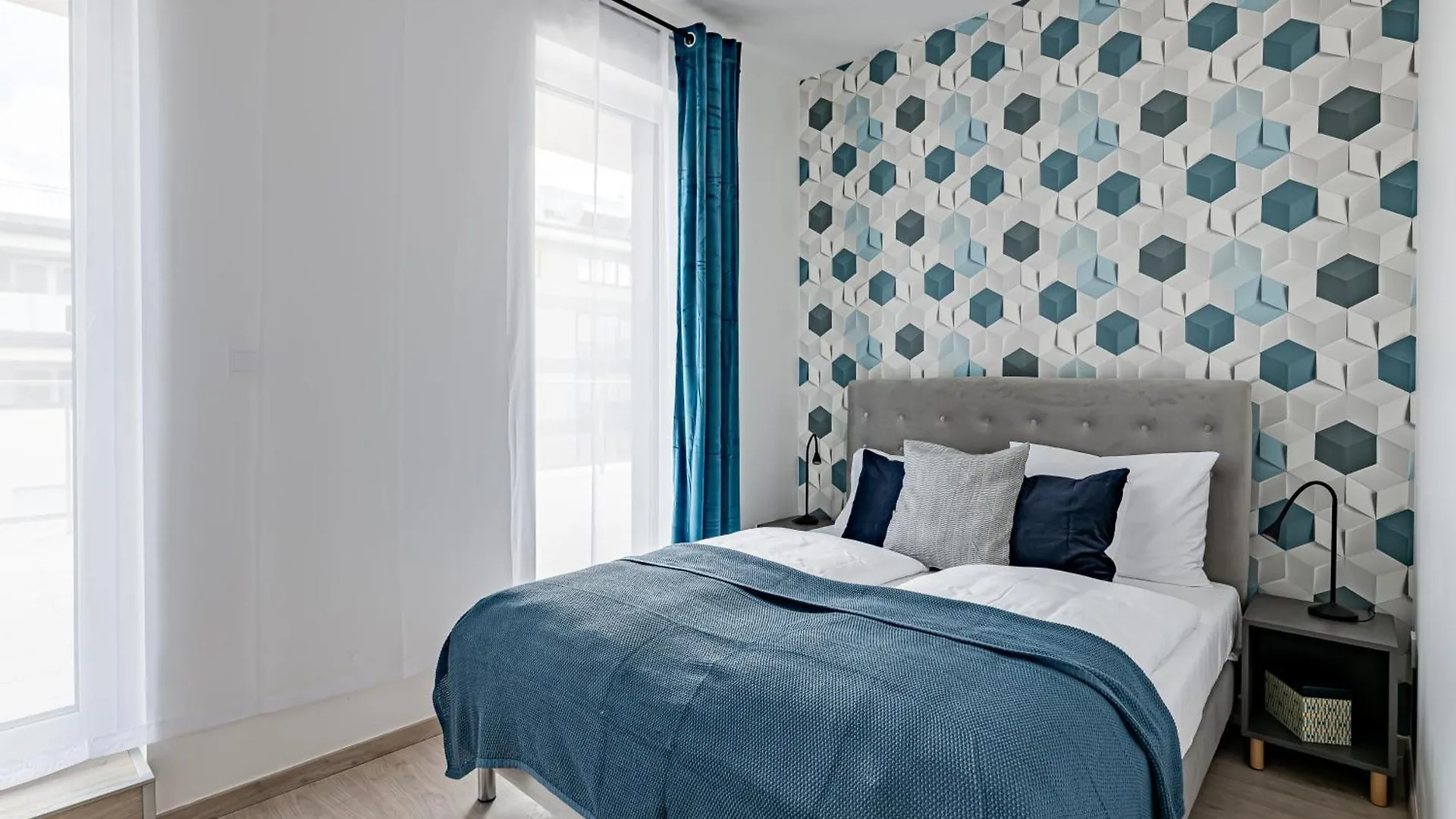 Aparthotel Westside Garden Apartments By Urbanrent Budapest
