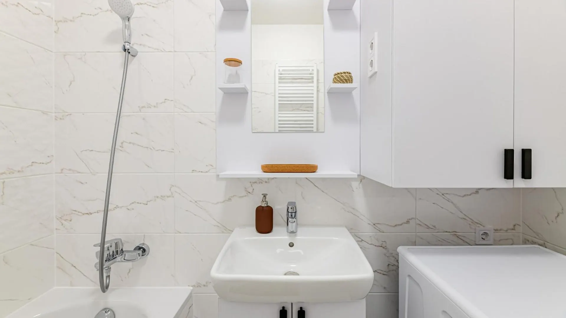 Westside Garden Apartments By Urbanrent Budapest Aparthotel
