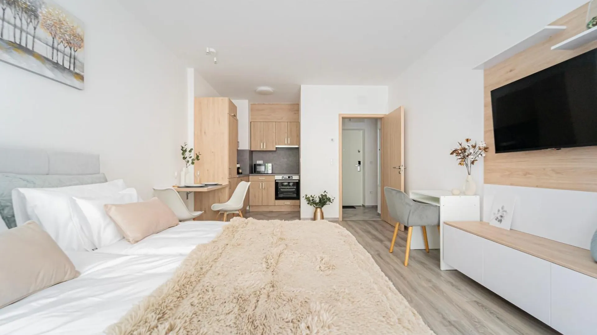 Aparthotel Westside Garden Apartments By Urbanrent Budapest Ungheria