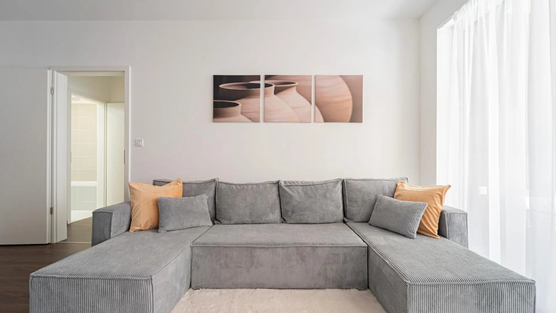 Westside Garden Apartments By Urbanrent Budapest Aparthotel
