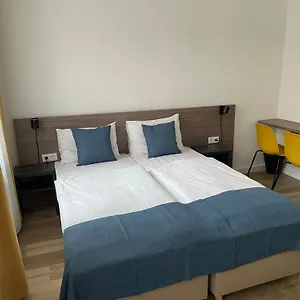 3* Hotel Res