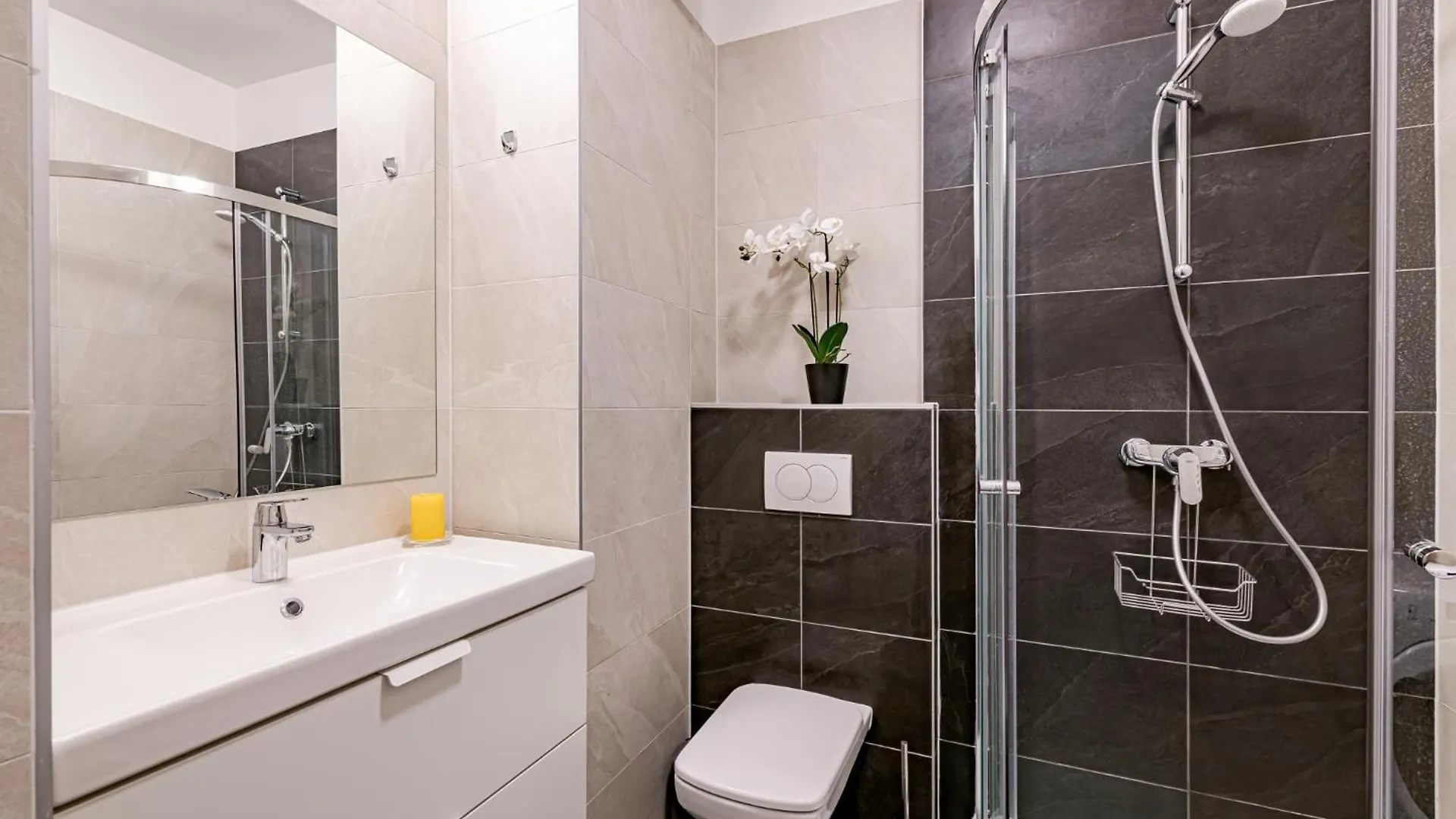 Westside Garden Apartments By Urbanrent Budapest Aparthotel