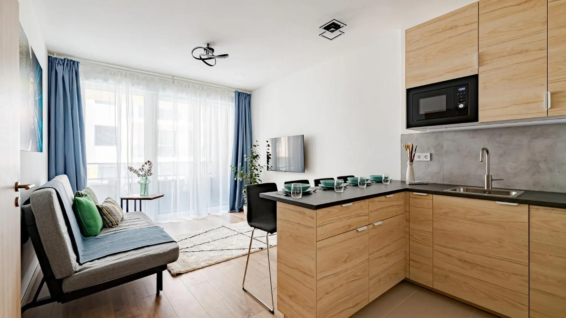 Aparthotel Westside Garden Apartments By Urbanrent Budapest Hungary