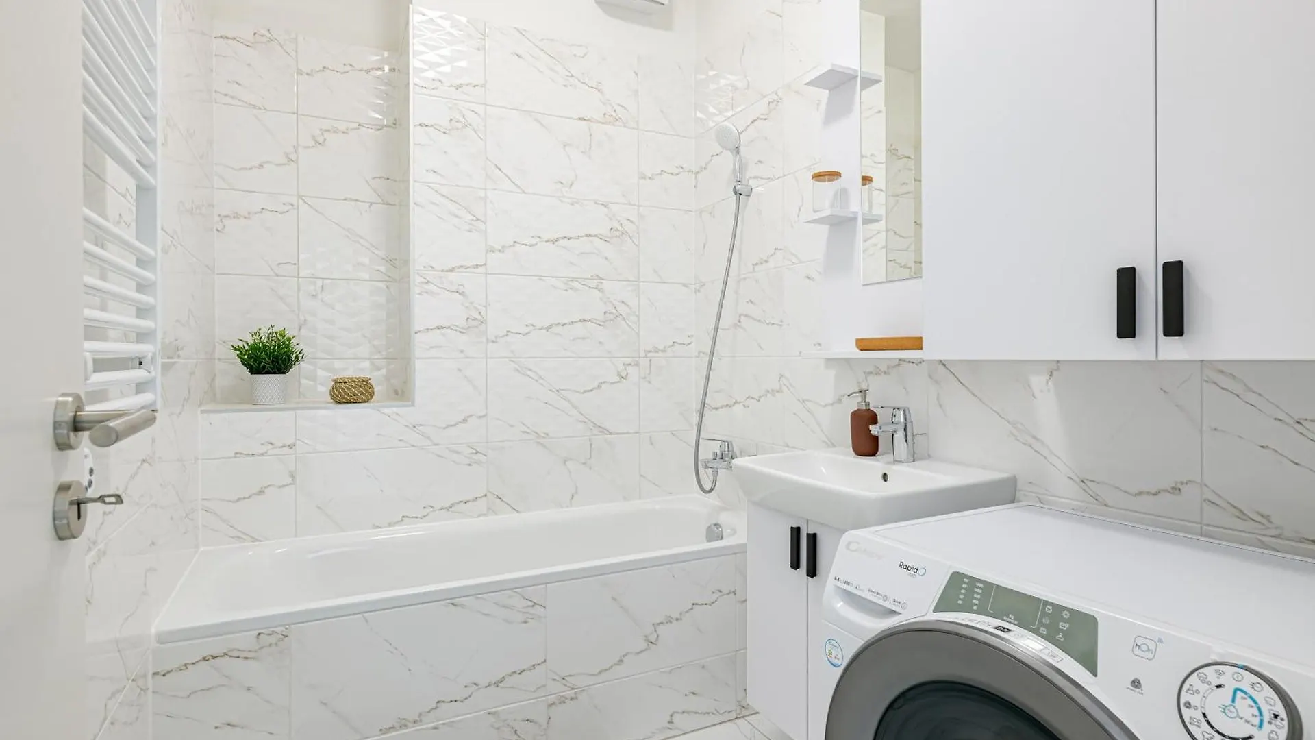 Aparthotel Westside Garden Apartments By Urbanrent Budapest