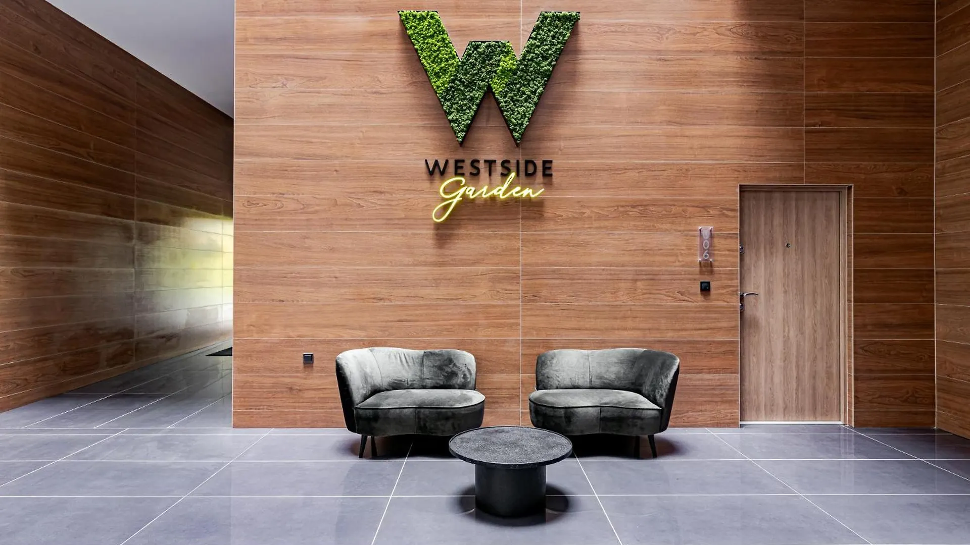 Westside Garden Apartments By Urbanrent Budapest Aparthotel