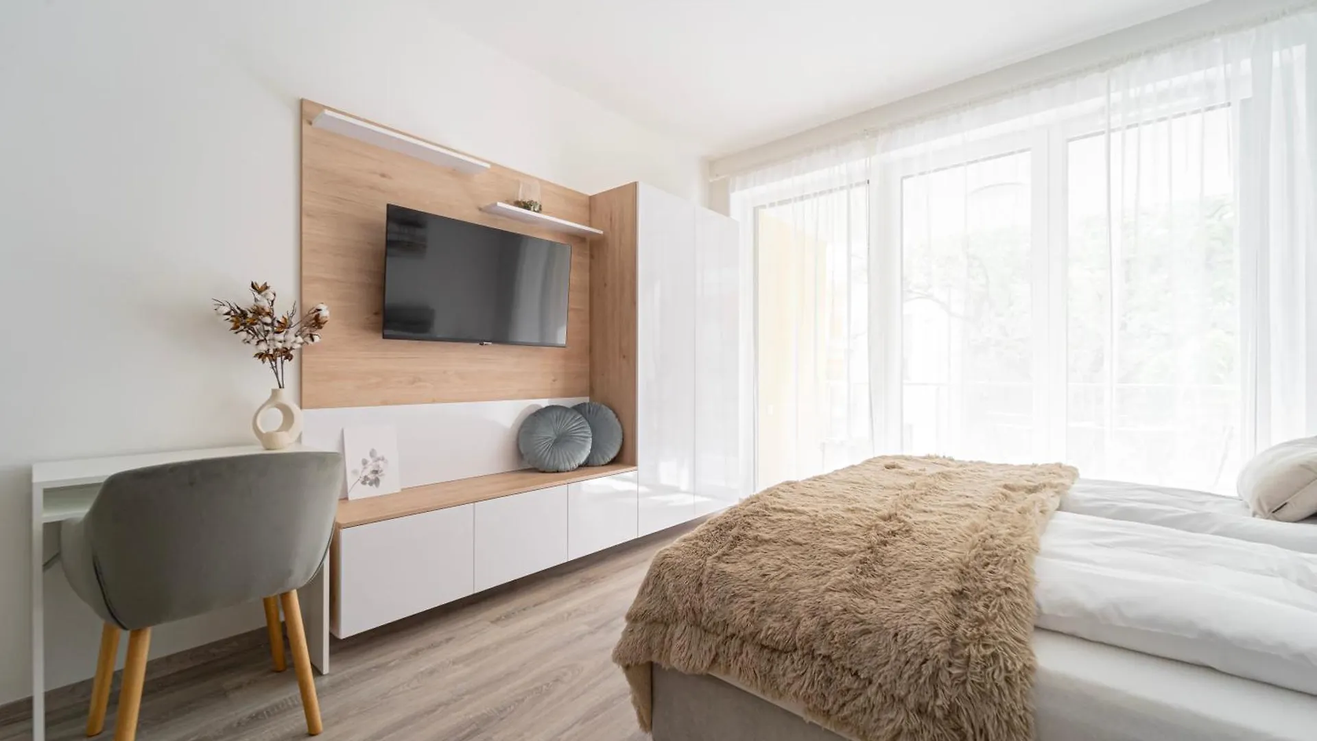 Aparthotel Westside Garden Apartments By Urbanrent Budapest Hungary